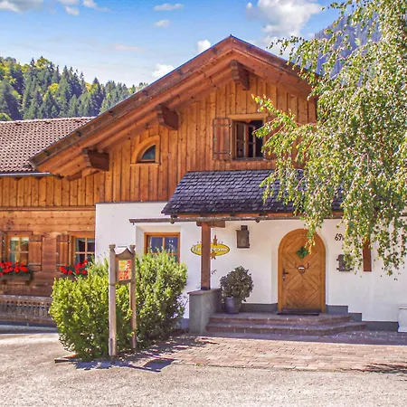 Holiday home Haus Holzworm